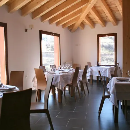 Real La Almazuela 4*