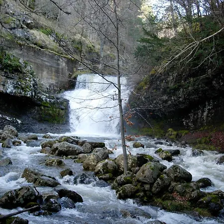 Real La Almazuela מלון