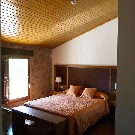 Real La Almazuela מלון 4*