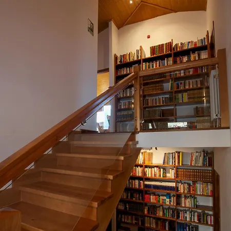 מלון Real La Almazuela 4*