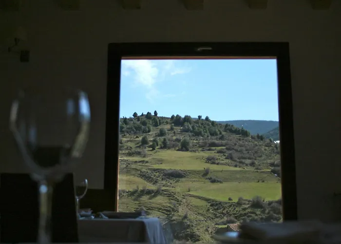 Real La Almazuela מלון